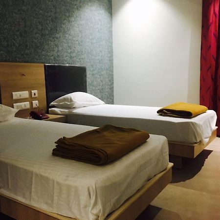 Hotel The Palm Residency- Ariyanoor Salem Esterno foto