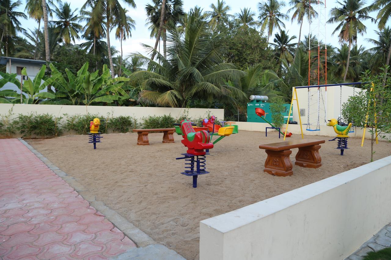 Hotel The Palm Residency- Ariyanoor Salem Esterno foto