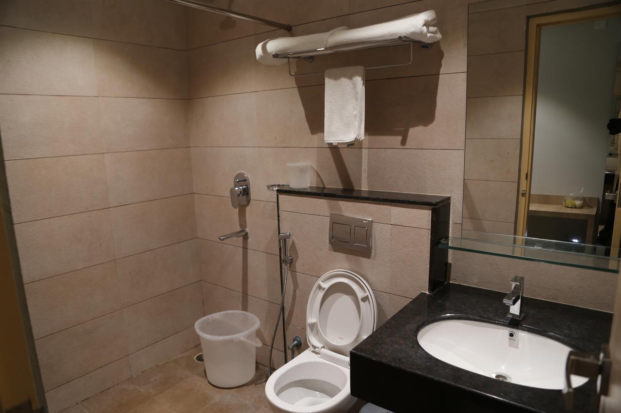 Hotel The Palm Residency- Ariyanoor Salem Esterno foto